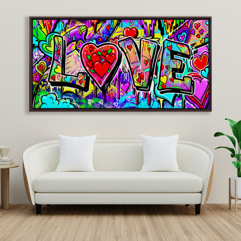STREET WALL LOVE