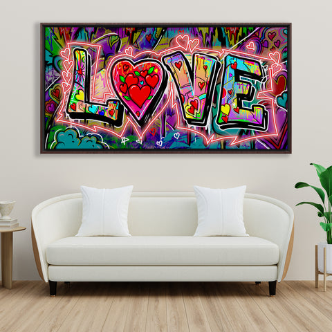 STREET WALL LOVE NEON