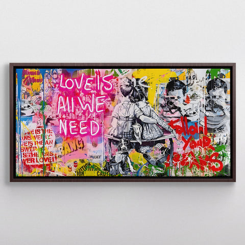 AMOR É TUDO QUE PRECISAMOS Graffiti