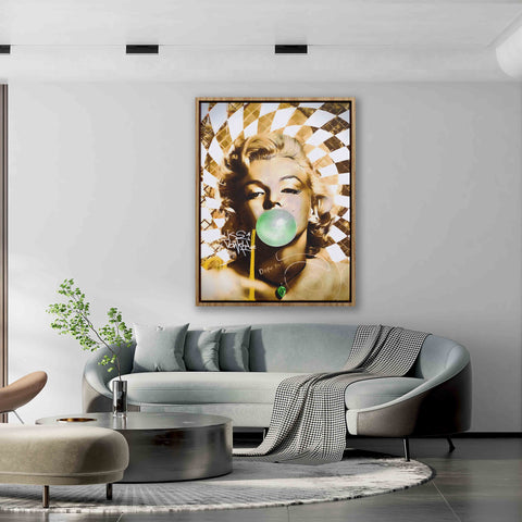 Golden Marilyn Monroe and Audrey Hepburn