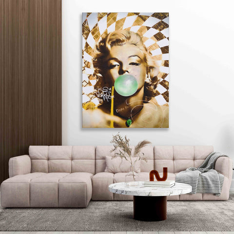 Golden Marilyn Monroe and Audrey Hepburn