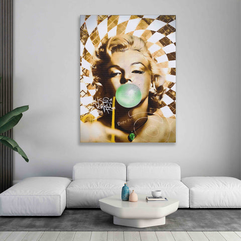 Golden Marilyn Monroe and Audrey Hepburn