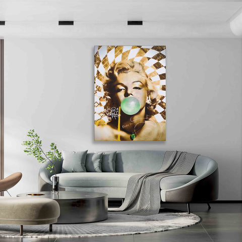 Golden Marilyn Monroe and Audrey Hepburn