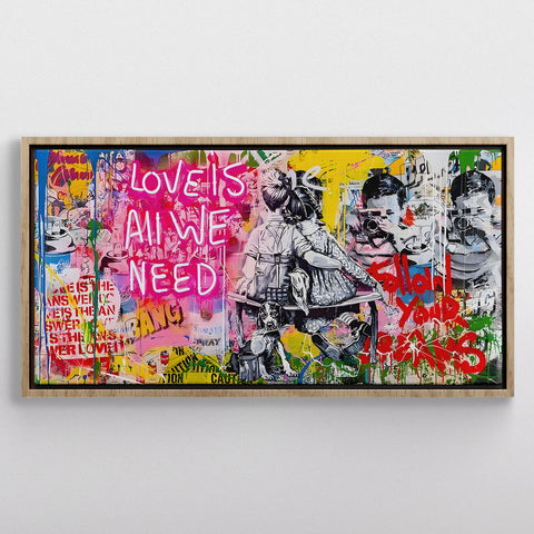 AMOR É TUDO QUE PRECISAMOS Graffiti