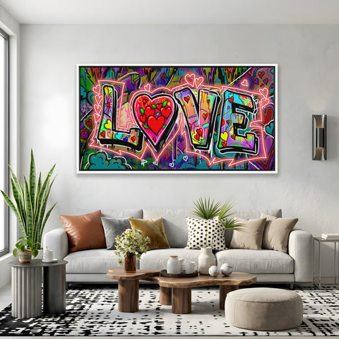 STREET WALL LOVE NEON