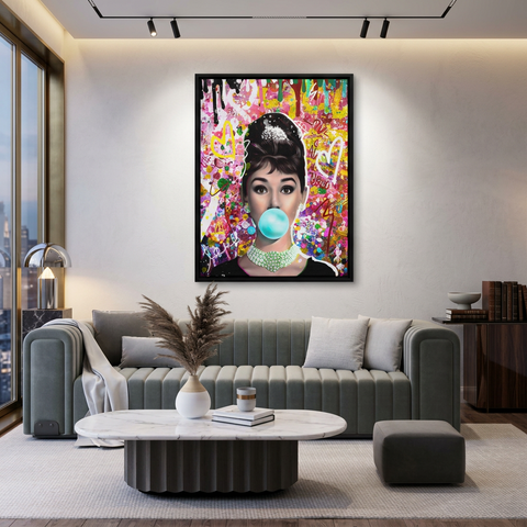 Gum Marilyn Monroe and Audrey Hepburn